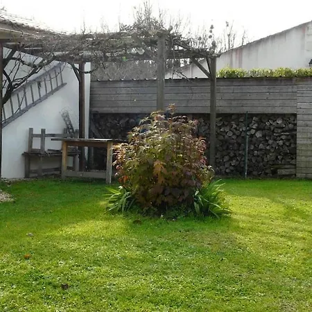 Prázdninový dům Le Domaine Des Tourterelles Estuaire