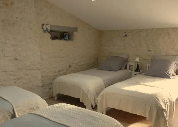 Le Domaine Des Tourterelles Estuaire * Saint-Dizant-du-Gua