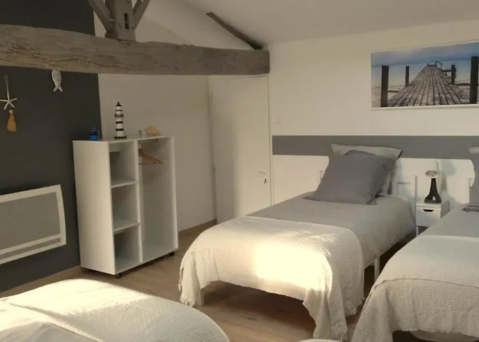 Le Domaine Des Tourterelles Estuaire Saint-Dizant-du-Gua